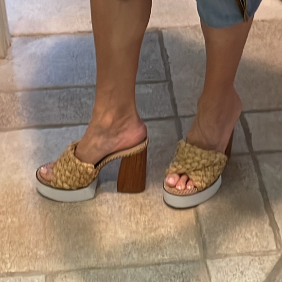 Chic Chemin by Gia Maccagno Marielle Natural Raffia Shoes Size 39 - Picture 8 of 8